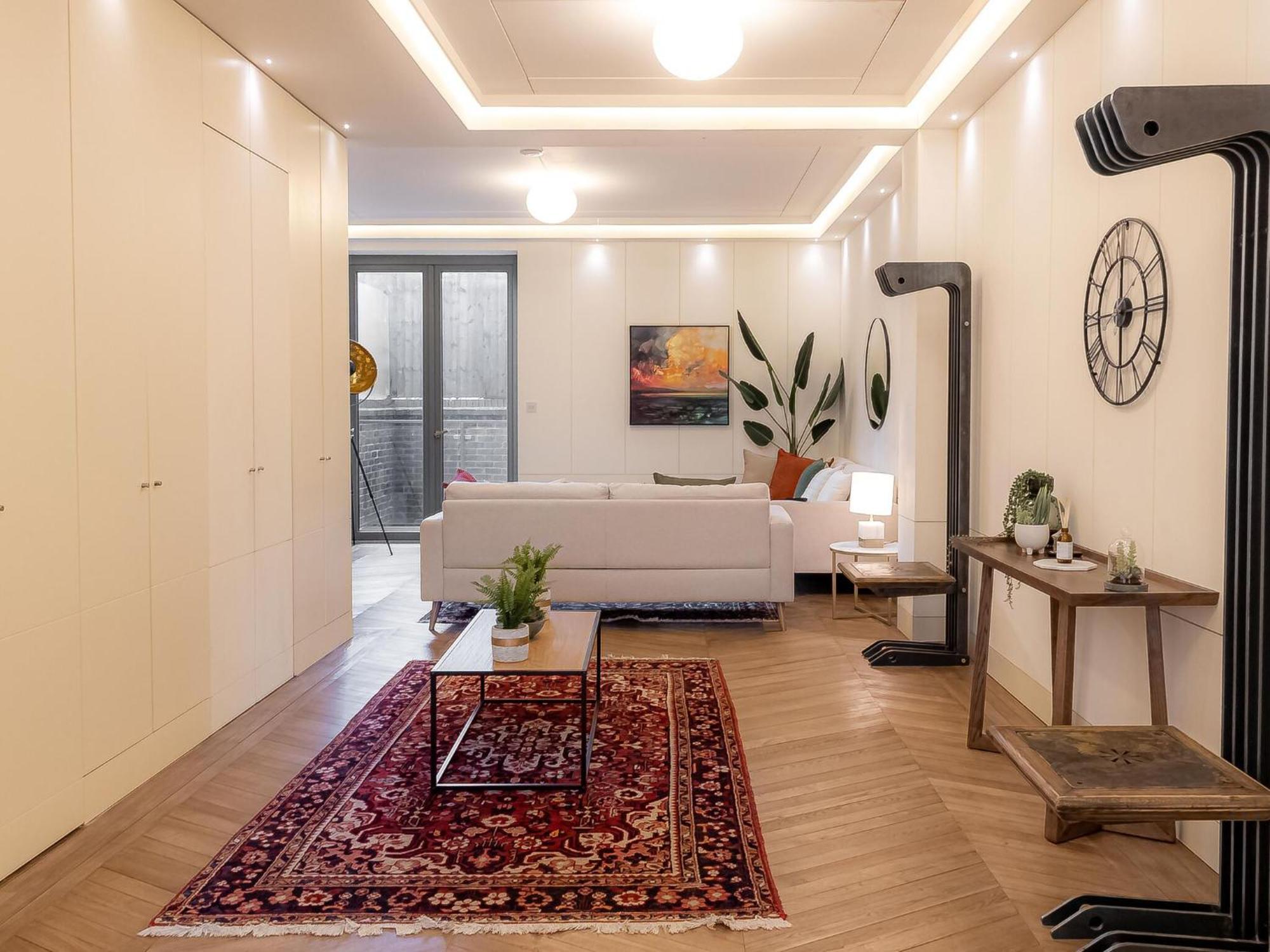 Modern Deluxe Five Bedroom House Near Chalk Farm Station By Belvilla 런던 외부 사진