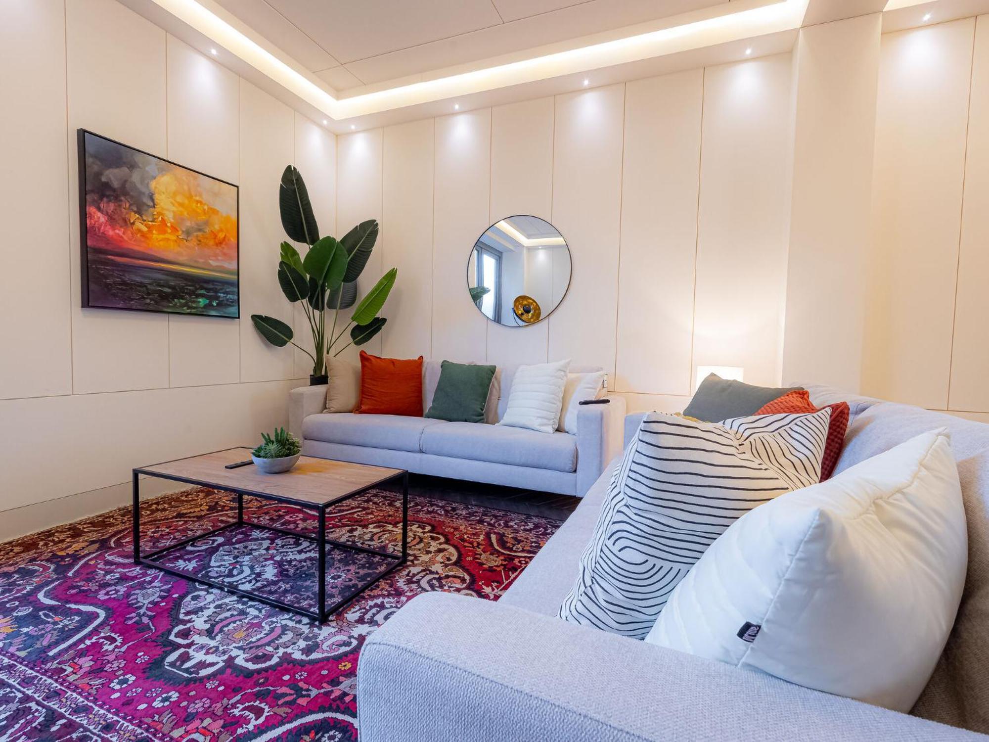 Modern Deluxe Five Bedroom House Near Chalk Farm Station By Belvilla 런던 외부 사진