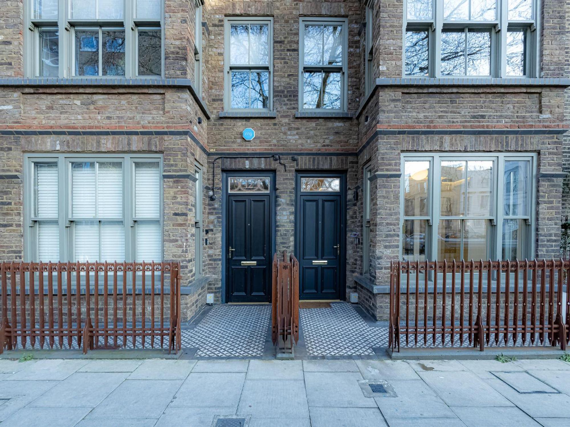 Modern Deluxe Five Bedroom House Near Chalk Farm Station By Belvilla 런던 외부 사진