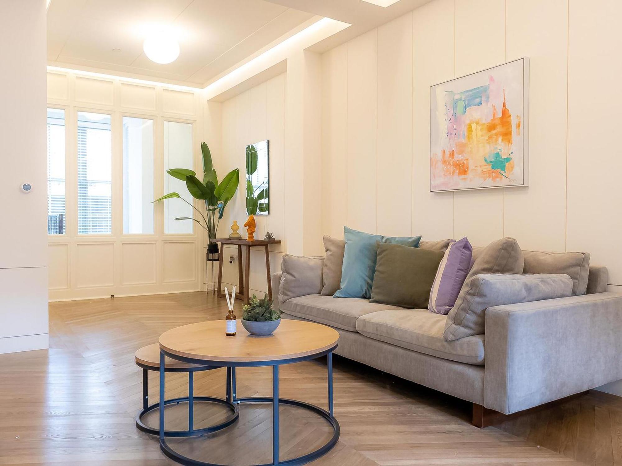 Modern Deluxe Five Bedroom House Near Chalk Farm Station By Belvilla 런던 외부 사진