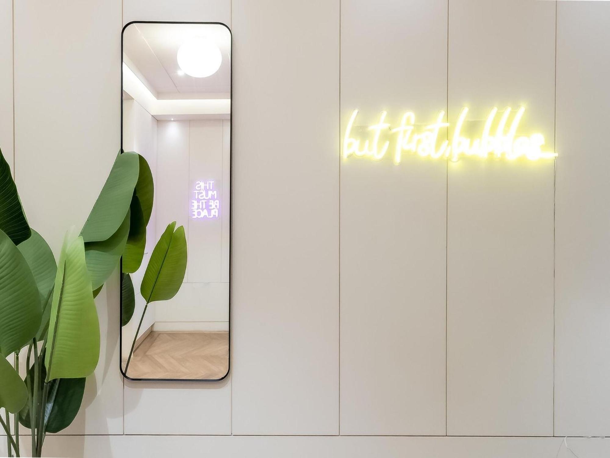 Modern Deluxe Five Bedroom House Near Chalk Farm Station By Belvilla 런던 외부 사진